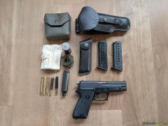 SIG-Sauer P220 (P75) 9x19mm Parabellum/Luger/NATO