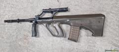 Steyr/SME AUG A1, in Lizenz gefertigt.