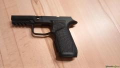 4 diverses Zubehör Magazine und anderes zu HK SFP, MR223, Glock 17, P320