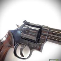 Smith & Wesson Model 586 ''No-Dash'' cal. .357 Mag (1982)