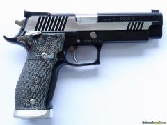 SIG SAUER P226 X-FIVE Black & White 5