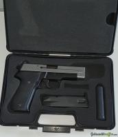 SIG-Sauer P226 9x19mm Parabellum/Luger/NATO