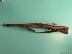 Karabiner und Bajonett