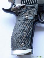 SIG SAUER P226 X-FIVE Black & White
