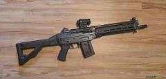 SIG-Sauer SIG 551 SB .223 Remington