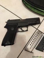 SIG-Sauer P220/75 9x19mm Parabellum/Luger/NATO