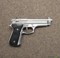 pistola BERETTA mod. 92FS cal. 9mm Para
