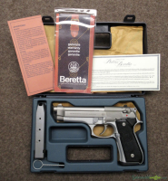 pistola BERETTA mod. 92FS cal. 9mm Para