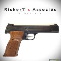 Smith & Wesson Model 41 ''The .22 Rimfire Target Pistol'' cal .22LR (1981)