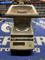 G&G JJ100B Präzisionswaage inkl. Robo-Trickler
