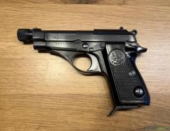 Beretta 71 in .22LR mit Gewindelauf