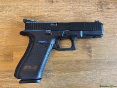 Glock 17 Gen 5 MOS inkl. Safariland Holster (9x19mm Parabellum/Luger/NATO)