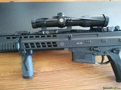 B&T APC 223 Match (Haenel-Edition) mit Hawke Frontier 1-6x24 und Burris FastFire 2