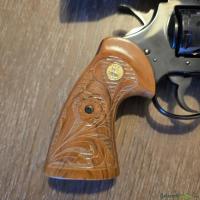 Colt Python 8