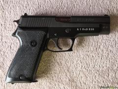 SIG-Sauer P 220  9mm Federal