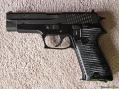 SIG-Sauer P 220  9mm Federal