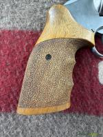 Karl-Nill-Griffschalen für S&W-Revolver mit K/L-Rahmen