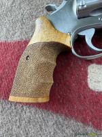 Karl-Nill-Griffschalen für S&W-Revolver mit K/L-Rahmen