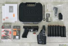 Glock Glock 45 9x19mm, Blacktrident Holster, 7 Magazine, PerformanceTrigger, Streamlight