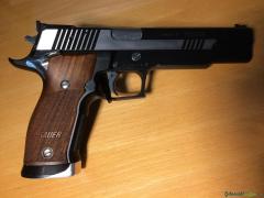 SIG Sauer X SIX; Black & White, 9 Para