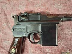 A vendre un pistolet rafaleur schnellfeuer M1932