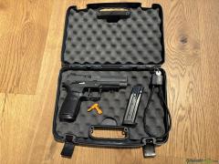 SIG-Sauer P320 M17 Full Size 9mm Para 9x19mm Parabellum/Luger/NATO