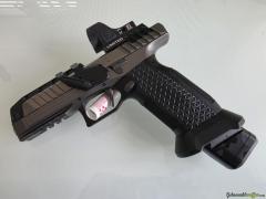 Laugo Arms Alien Creator  9x19mm mit Trijicon SRO Neu!