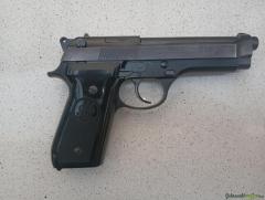 Beretta 92S 9x19mm Parabellum/Luger/NATO