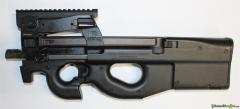 Seriefeuerwaffe FN P90 / PS90 5.7x28 mit Integriertem Laser