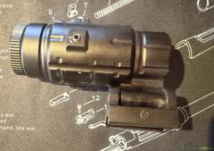 UTG 3x Magnifier mit Flip-to-side QD Mount