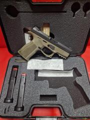 Steyr Mannlicher M A2 MF griffstück oliv, Trapez visieren 9x19mm Parabellum/Luger/NATO