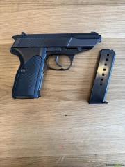 Walther P5