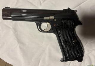 SIG-Sauer 210-4 9x19mm Parabellum/Luger/NATO