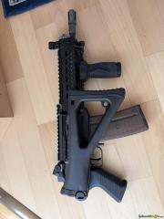 Sturmgewehr Sig-Sauer 553 SB (Stgw 04/07) Kal:5,6mm , Schwarz