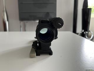 Aimpoint Comp M4 Rotpunktvisier