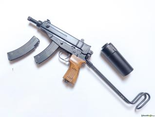 Vz. 61 Scorpion .32 ACP / 7.65x17mm Browning SR