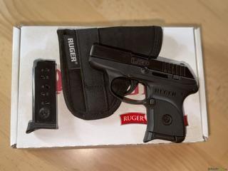 RUGER LCP .380 ACP inkl. 2. Magazin und Orginal Verpackung mit Holster