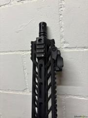 Verkaufe ein Lancer Tactical M4 KeyMod Gen 2 Airsoft-Gewehr (AEG)