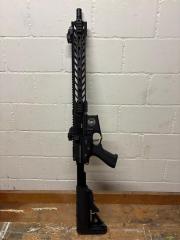 Verkaufe ein Lancer Tactical M4 KeyMod Gen 2 Airsoft-Gewehr (AEG)