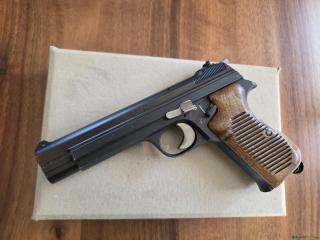SIG-Sauer Sig P 210-4 douane allemande 9mm Federal