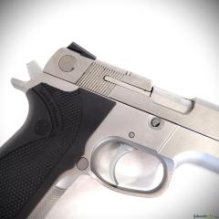 Smith & Wesson Model 4026 cal. .40S&W
