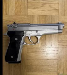 Beretta 92 FS Inox Italy 9x19mm Parabellum/Luger/NATO