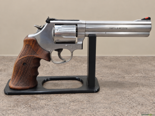 Smith & Wesson 686-6 .357 Magnum / 9x31mmR /.353 Casull