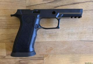 SIG P320 X Grip c mit Magwell