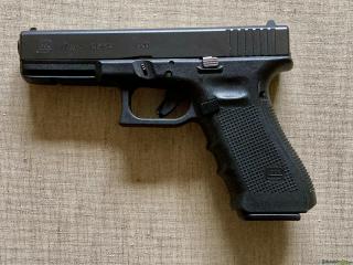 Glock 17 Gen 4 9x19mm Parabellum/Luger/NATO