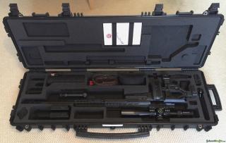 Accuracy International Transportkoffer mit eingeklappten Schaft für AX/AXMC
