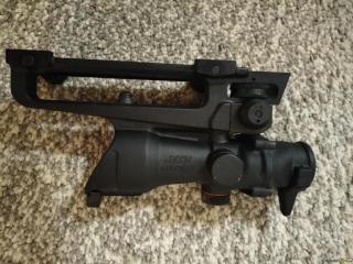 Trijicon ACOG 4X TA01NSN auf UTG Pro Montage incl. BUIS