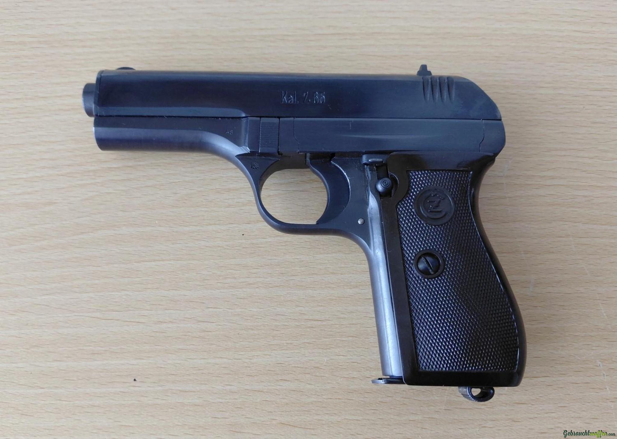 Pistolets CZ  27 Astra 3000 VZ 50 — Bild 3