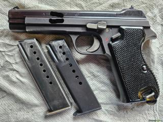 SIG 210-2 9x19mm Parabellum/Luger/NATO