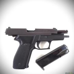 SIG-Sauer Model P226 cal. 9mmP (1995)